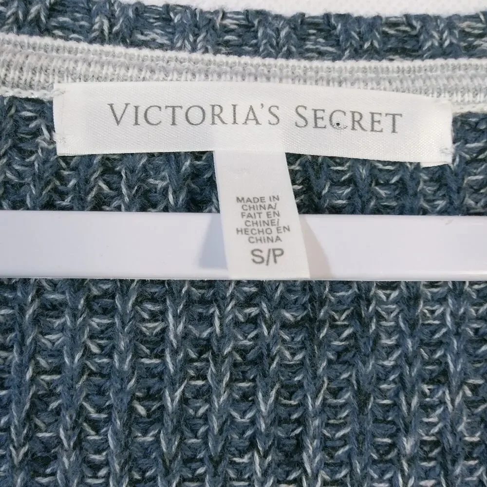 Victoria’s Secret Slouchy Blue Striped Cotton Knit Sweater Size Small